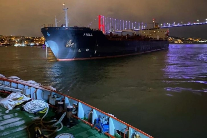 183 metrelik ATOLL isimli tanker gemisi sürüklendi