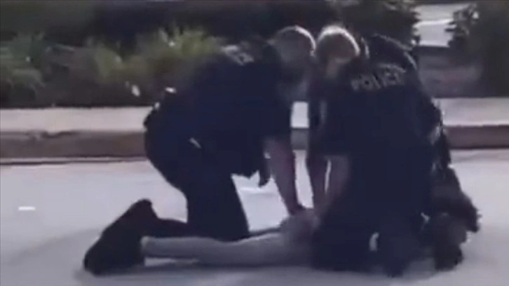 ABD polisi, bu kere müşterek genci öldürürcesine dövdüğü görüntülerle gündemde