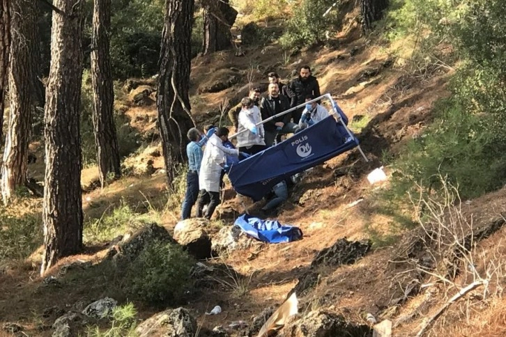 Antalya’da ormanlık alanda kafasından silahla vurulmuş ceset bulundu