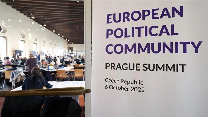 Avrupalı liderler Avrupa Siyasi Topluluğu toplantısı düşüncesince birlikte araya geldi