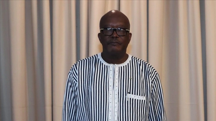 Burkina Faso'da Cumhurbaşkanı Kabore'nin alıkonulması sonrası ipham sürüyor