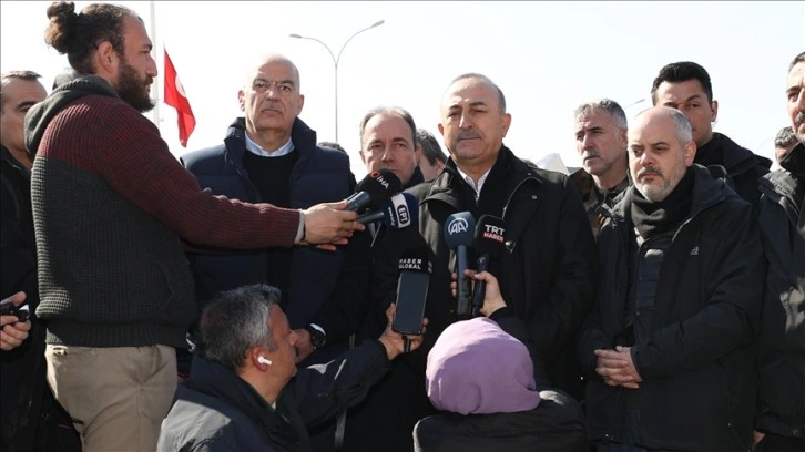 Çavuşoğlu, BM'nin Suriye'deki insanca yardımları düşüncesince uç kapılarının açıkça bulunduğunu yinel
