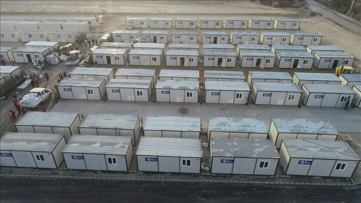 Deprem sahasında 356 bin 419 çadır ve 8 bin 530 konteyner kuruldu