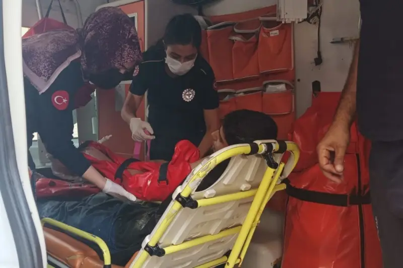 Kolunu hamur makinesine kaptıran çocuk yaralandı