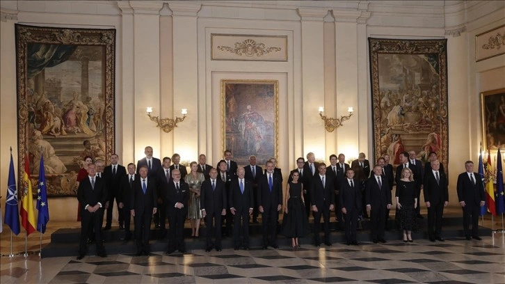 Madrid'deki NATO Zirvesi İspanya Kralı'nın liderlere verdiği gece ezanı yemeğiyle başladı