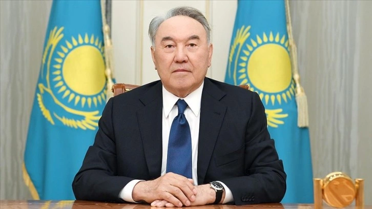 Nazarbayev protestoların arkası sıra evvel defa çecik seslendi