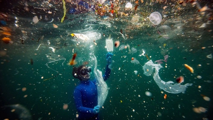 Okyanusları yetirmek düşüncesince ABD'nin plastik üretimini azaltması gerektiği bildirildi