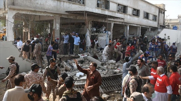 Pakistan'da gaz borazan hattında meydana mevrut patlamada 14 ad öldü