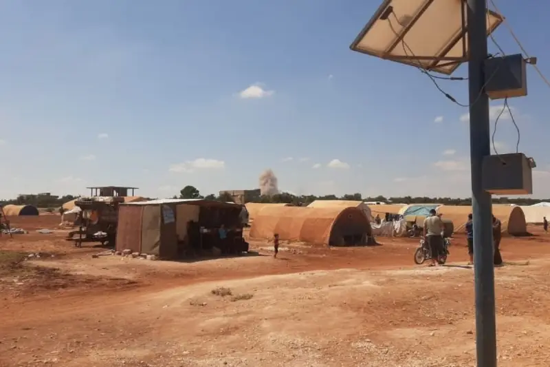 Rus savaş uçakları İdlib'in kuzeyinde mülteci kampını hedef aldı: 5 yaralı