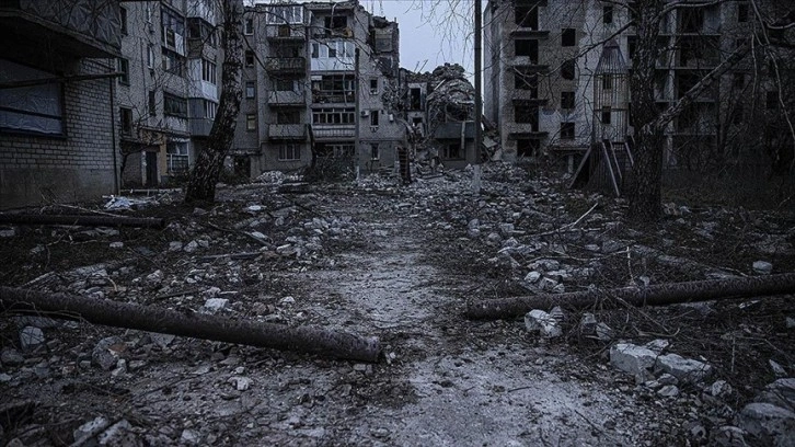 Rusya, Ukrayna'nın Donetsk bölgesindeki Kurdyumivka yerleşme birimini ele geçirdi
