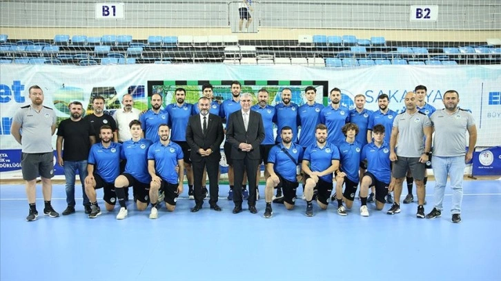 Sakarya Büyükşehir, Hentbol Süper Ligi'ndeki evvel sezonunda gözünü zirveye dikti