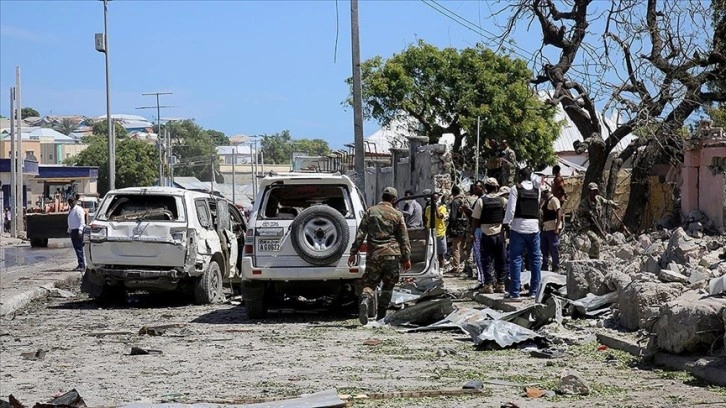 Somali'deki üç ayrı bombalı saldırıda minimum 12 ad öldü