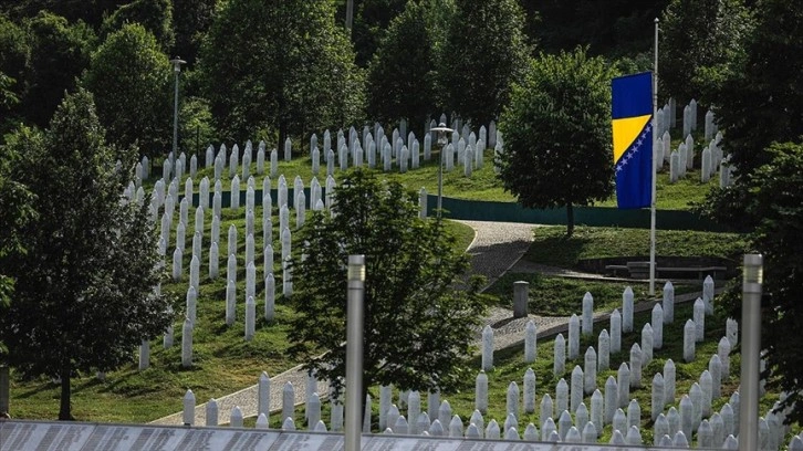 Srebrenitsa’da harp suçu işlemekle suçlama edilen emektar Sırp bey gözaltına alındı