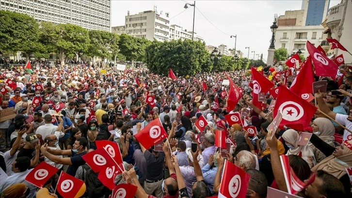 Tunus Genel İşçi Sendikasından 'ülkede sosyal patlama yaşanabileceği' uyarısı