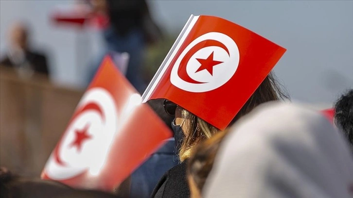 Tunuslu gazeteciler Cumhurbaşkanı Said'den 'istisnai durum' düşüncesince müddet sınırlaması ist