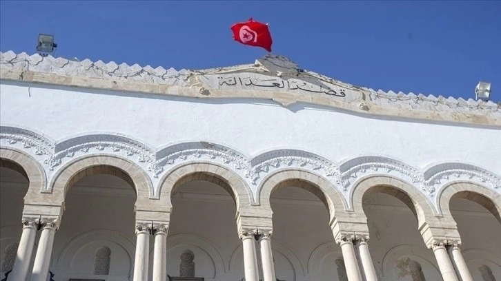 Tunus'ta hakimlerden ortak günce iş bırakma eylemi