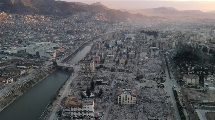 Türkiye ve etrafı 123 yılda 6 ve kimlik büyüklüğündeki 231 depremle sarsıldı