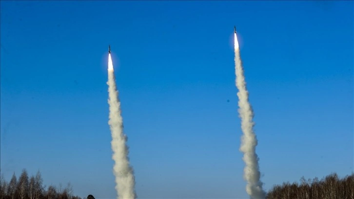 Ukrayna: Belarus alanından ülkemize 4 balistik roket ateşlendi