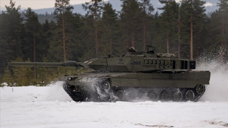 Zelenskiy: Modern tankların tedariki düşüncesince savaşım etmemiz gerekecek