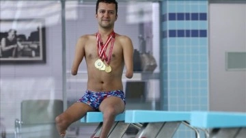 92 madalyalı engelli milli yüzücü, mücadelesini mebus kendisine sürdürmeyi görüntü ediyor