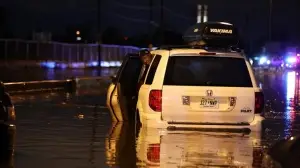 ABD'nin kuzeydoğusunda şiddetli yağışın neden olduğu sellerde en az 28 kişi hayatını kaybetti