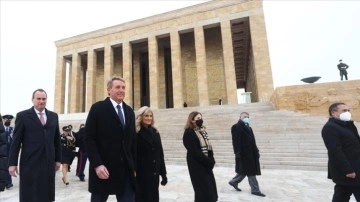 ABD'nin dünkü Ankara Büyükelçisi Flake, Anıtkabir'i görüşme etti