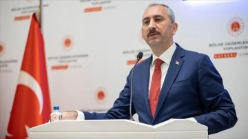 Adalet Bakanı Gül: Milletimiz acemi ve sivil polis polis ortak anayasaya gerekseme duymaktadır