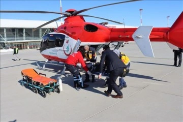 Adıyaman'da cankurtaran helikopter soluk darlığı canlı hasta düşüncesince havalandı