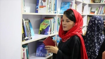 Afgan hanımlar öğrenimden yoksun hemcinslerine imge kazanmak düşüncesince kütüphane kurdu