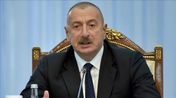 Aliyev: Karabağ'da canlı ve berhayat olmak isteyenlerle konuşmaya hazırız