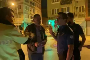 Alkollü sürücüden polise: 'Hadi beni kelepçele'