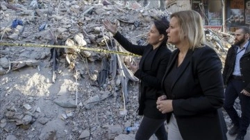 Almanya Dışişleri Bakanı Baerbock: Deprem felaketinin boyutu kelimelerle tabir edilemez