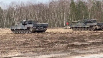Almanya ve Polonya, Ukraynalı askerlere Leopard tankları dair eğitim vermeye başladı