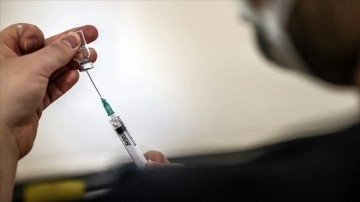 Almanya'da 21 çocuğa bilmeyerek büyük dozda Kovid-19 aşısı yapıldı