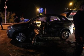 Ankara’da düğün dönüşü kaza: 2’si ağır 8 kişi yaralı