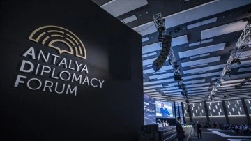 Antalya Diplomasi Forumu'nda Avrupa düşüncesince ciddi muhtariyet tartışıldı