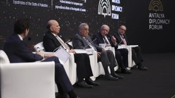 Antalya Diplomasi Forumu'nda Ortadoğu'daki düzenlilik sorunları ele alındı