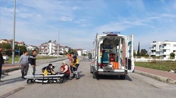 Antalya'da köpekten kaçan çocuk, kamyonun çarpması kararı ciddi yaralandı
