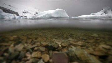 Antarktika'daki buz tabakasının altında evvel el iri oranda su bulundu