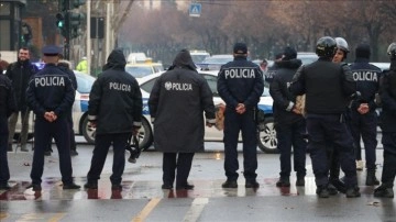 Arnavutluk'ta hükümet karşıtı demonstrasyon düzenlendi