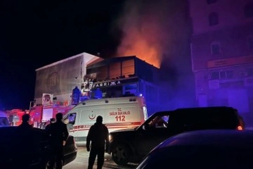 Artvin’de bir kafede çıkan yangında 8 kişi yaralandı
