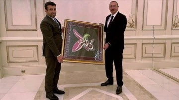 Azerbaycan Cumhurbaşkanı Aliyev, Baykar Teknoloji Lideri Bayraktar'ı bildirme etti