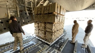 BAE, Türkiye ve Suriye'deki depremzedelere şu anne derece 118 uçakla yardım materyali gönderdi