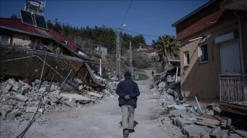 Bakan Soylu: Depremlerde tecim alanlarıyla 750 bin serbest departman hasar gördü