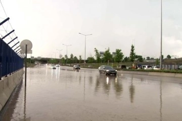 Başkent'te yağış yine kendini gösterdi