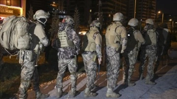 Başkentteki narkotik operasyonlarında gözaltına tahsil edilen 52 şüpheli tutuklandı
