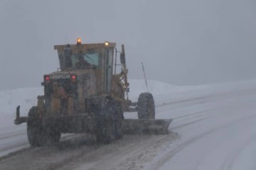 Bayburt’ta kar ve tipiden 14 köy yolu ulaşıma kapandı