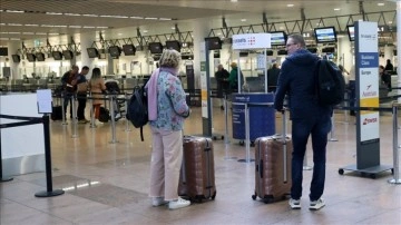 Belçika'da havalimanlarında vazifeli polisler iş yavaşlatıyor