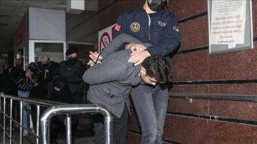 Beyoğlu'ndaki yıldırı saldırısına bağlı 17 kuşkulu tutuklandı