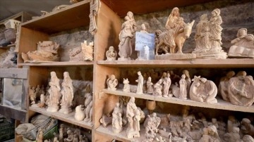 Beytüllahim'de, andıran Noel düşüncesince zeytin ağacından dini motifli biblo inşası çaba kazandı